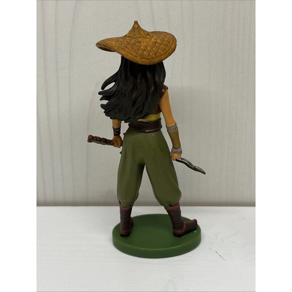 Disney Raya and The Last Dragon Deluxe Figurine Play Toy Set 8 Pcs Sisu Tuk Tuk - Picture 4 of 16